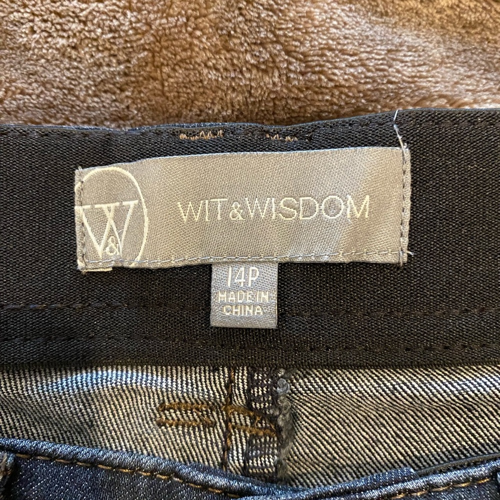 Wit & Wisdom Absolution Itty Bitty Boot Cut Jeans… - image 3